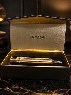 La Rouge Pierre 60 Seconds Instant Face Lift